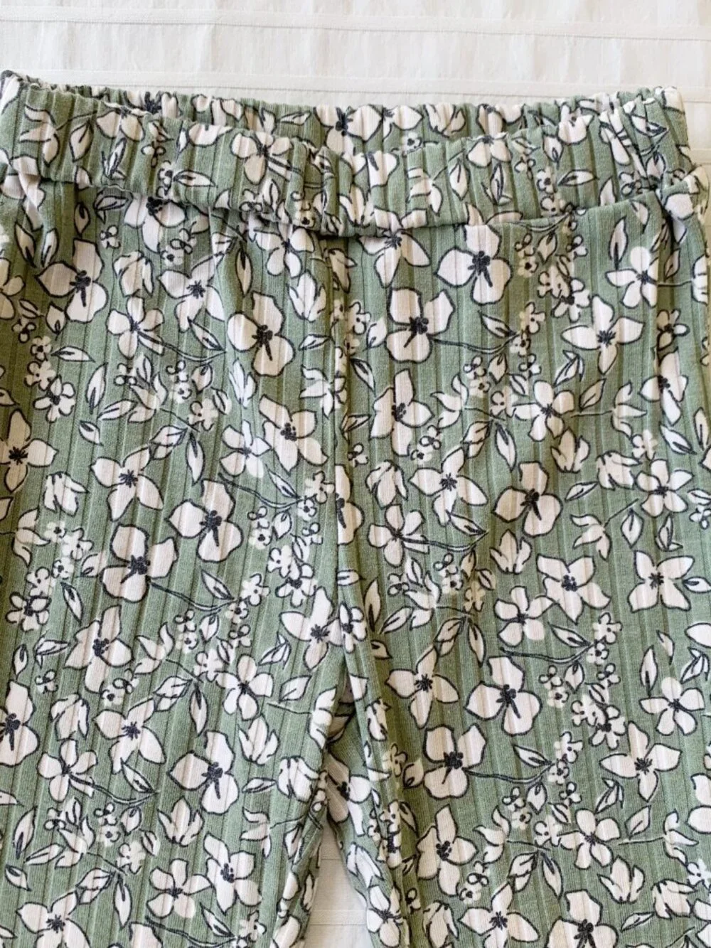 Jessica Simpson Boho Floral Bell Bottoms • 4T